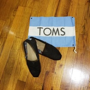 Black Toms